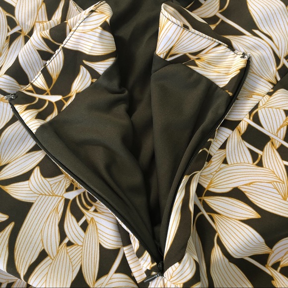 Worthington Scarf Hem Skirt Size 18 - Picture 3 of 7